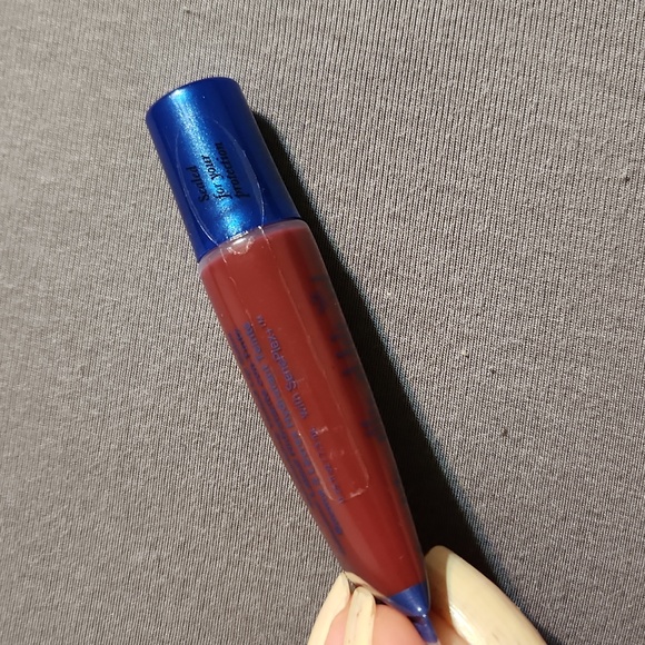 New & Sealed Senegence Lipsense Tinted Lip Balm Barely Berry - Picture 4 of 5